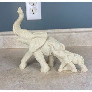 Mother With Baby Elephant Resin Molded Very Detailed 6.5" x 6" x 2"